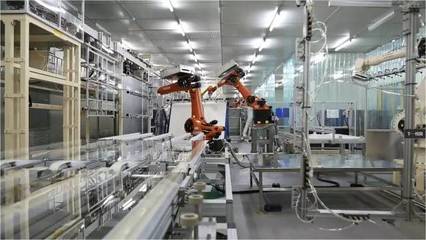 彩虹“G7.5 TFT-LCD基板玻璃关键工艺技术研发及产业化”项目通过成果鉴定，推动国产显示技术突破